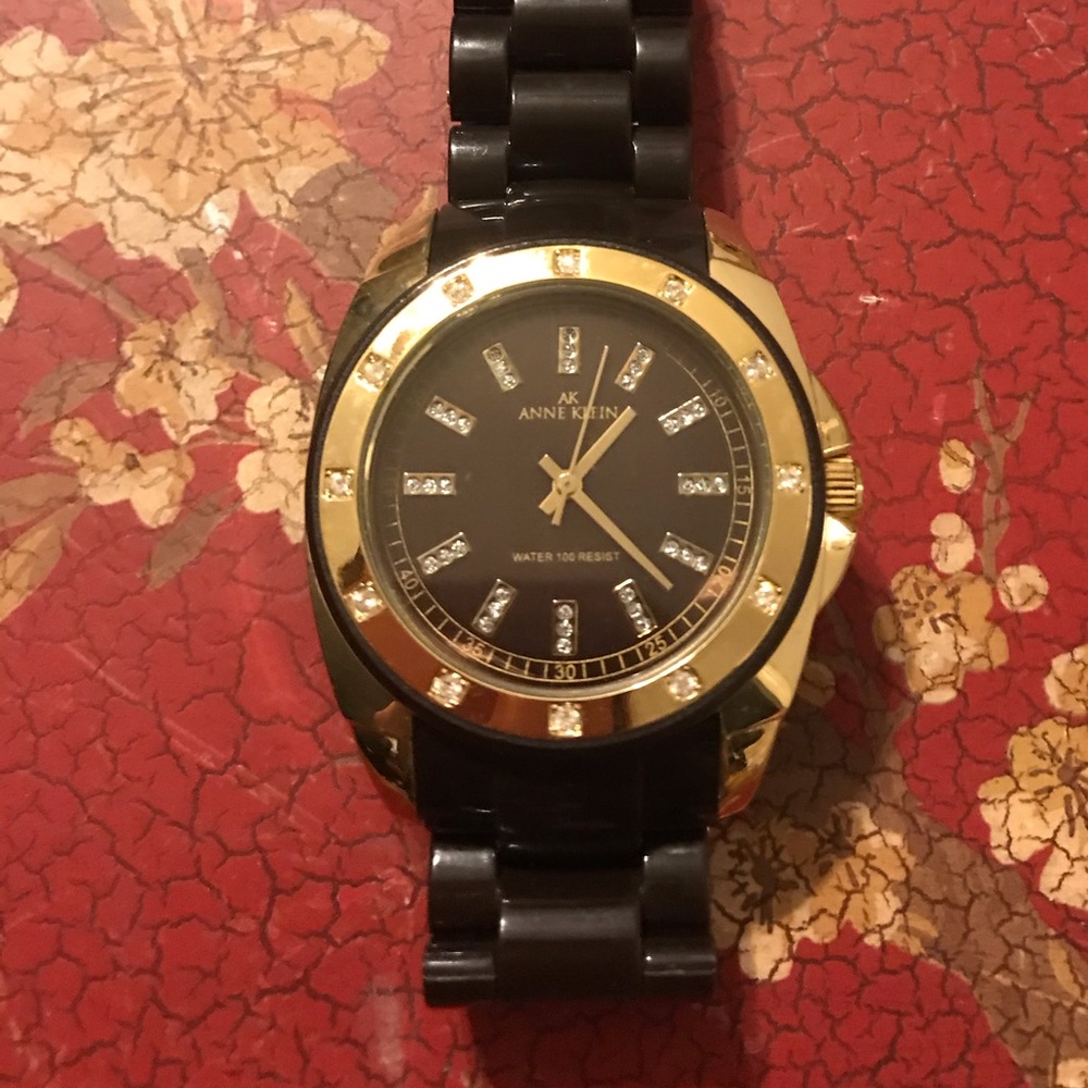 Women’s fashion watch